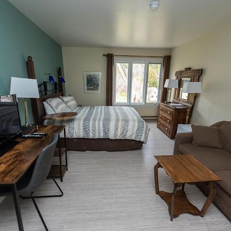 Auberge Beausejour Les Eboulements Bagian luar foto