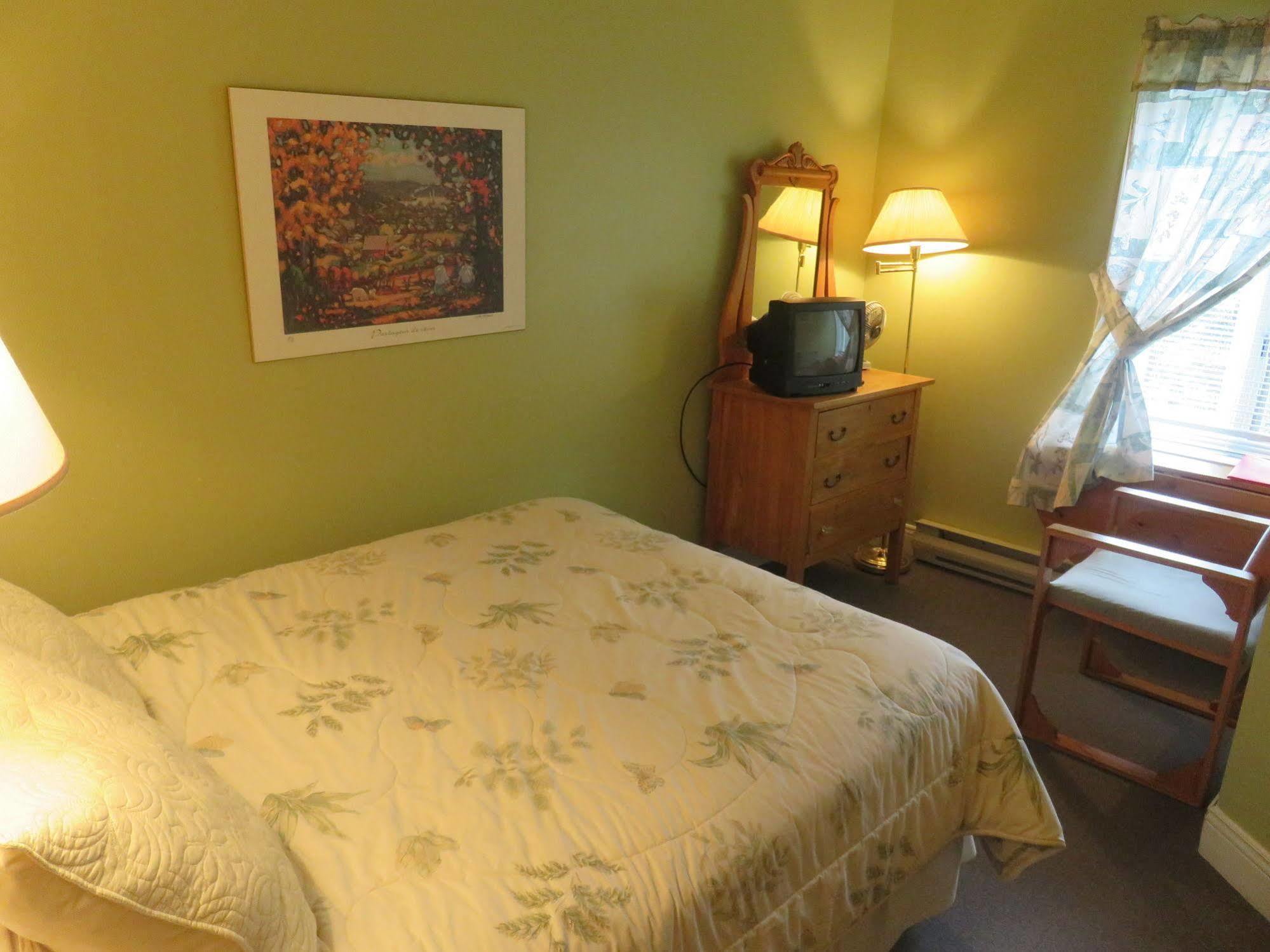 Auberge Beausejour Les Eboulements Bagian luar foto
