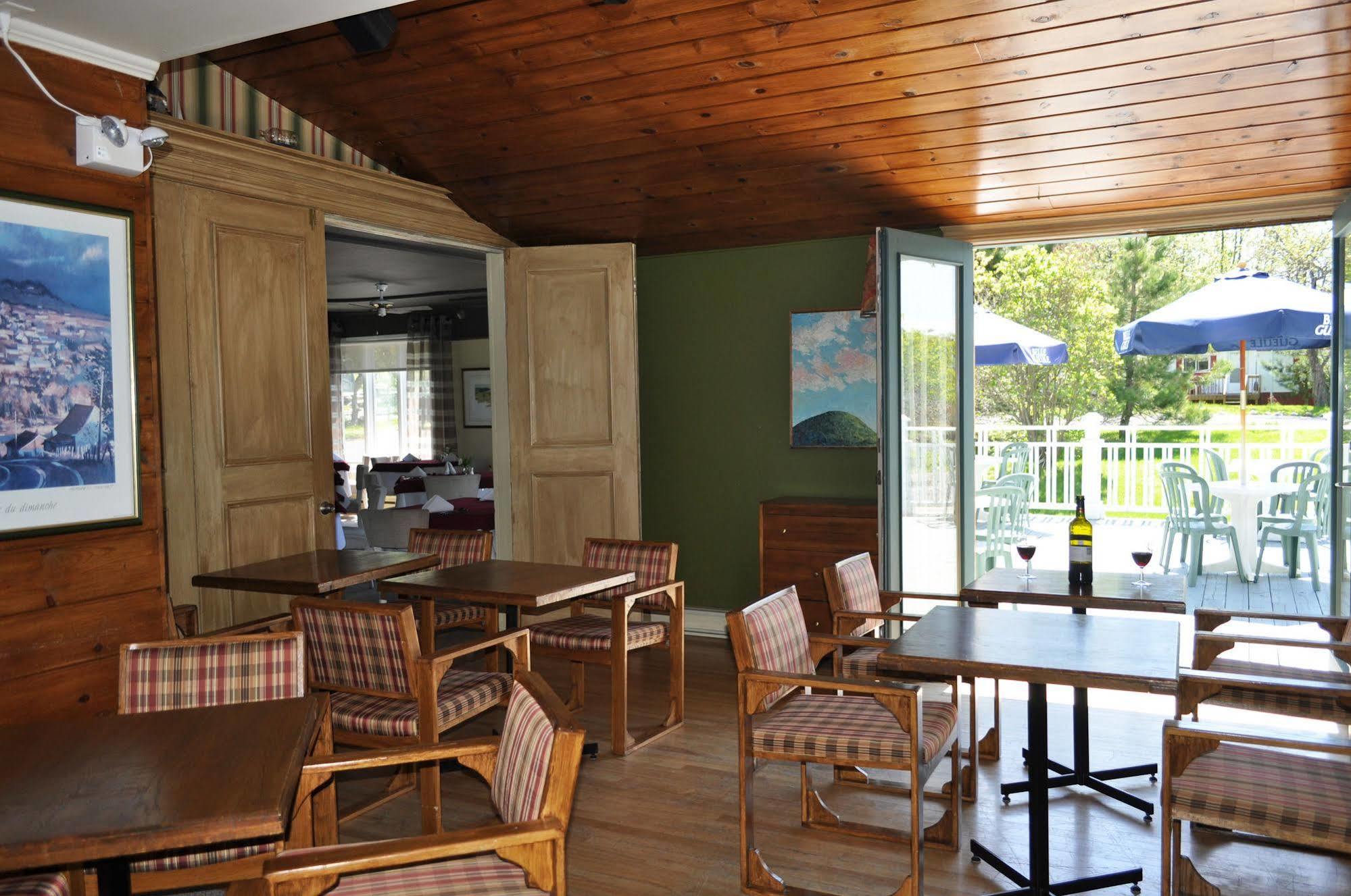 Auberge Beausejour Les Eboulements Bagian luar foto