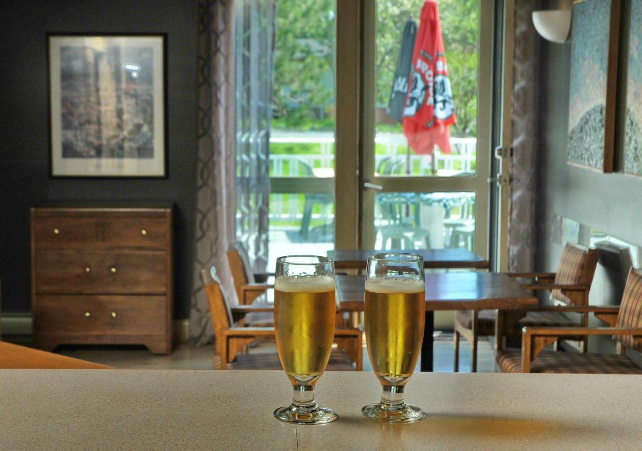 Auberge Beausejour Les Eboulements Bagian luar foto